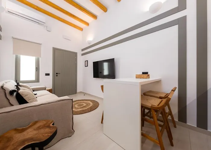 Sunsal Luxury - Earth * Naousa (Paros)